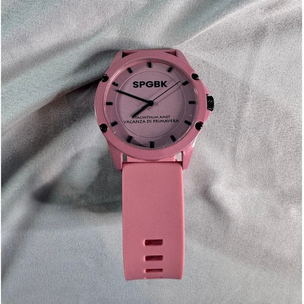 SPGBK Springbreak Watch Mauve Pink Silicone NWT Nordstrom $79.99 Working